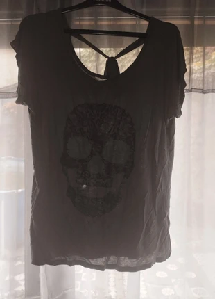 T-shirt y2k, brand: pas de marque, condizioni: Discrete, taglia: M / IT 42 / EU 38, €2.00, €2.80 include la Protezione acquisti