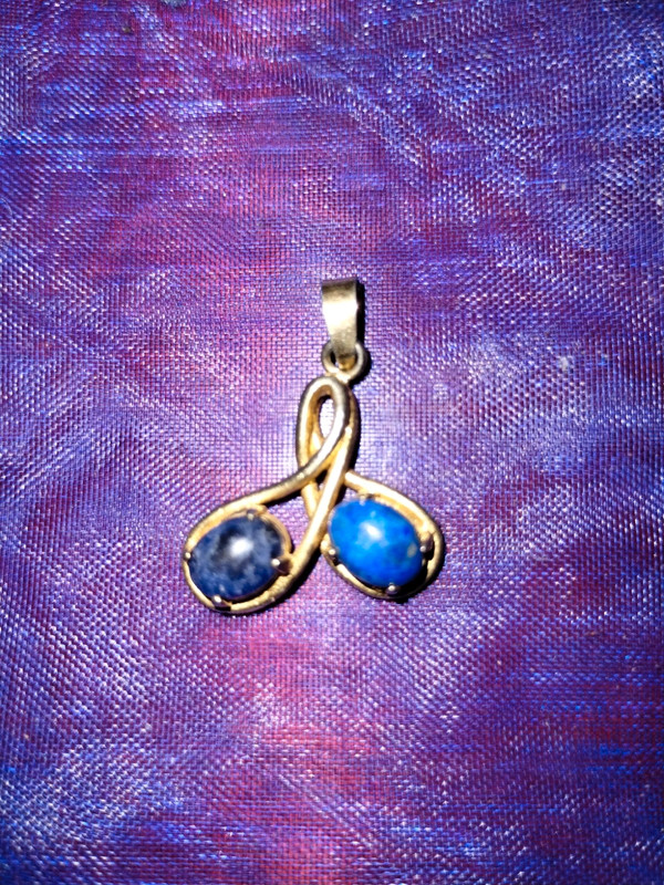 Very beautiful natural Stone blue and gold pendant 2