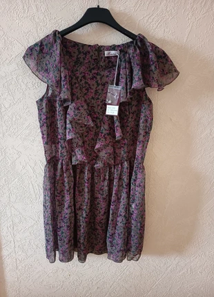 Robe fluide à fleurs, marke: Montan, zustand: Neu, mit Etikett, größe: M / 38 / 10, 10,00 €, 11,20 € inklusive Vinted-Käuferschutz
