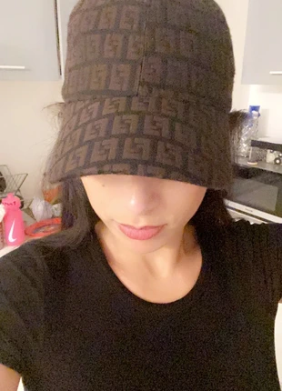 Casquette FENDI, brand: Fendi, condition: Very good, size: M, €105.00, €110.95 includes Buyer Protection
