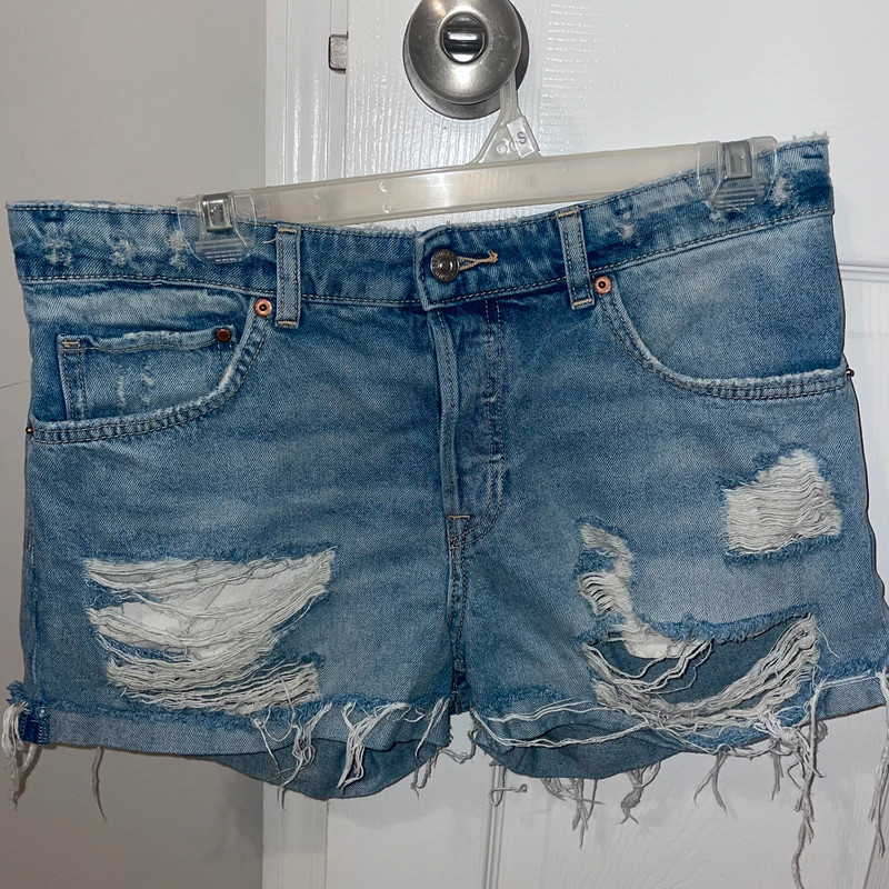 Women’s Ripped Jean Shorts 5