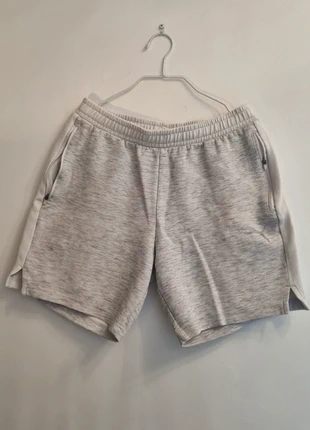 Short de sport homme, marque: Puma, état: Très bon état, taille: M, 5,00 €, 5,95 € Protection acheteurs incluse