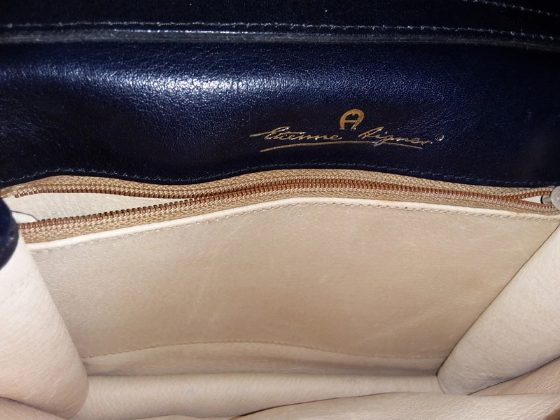 Original Etienne Aigner Leder Tasche Handtasche Vinted