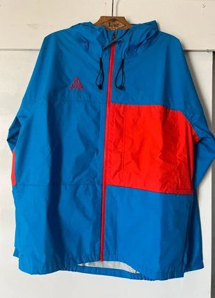 Veste imperméable Nike ACG, marque: Nike ACG, état: Très bon état, taille: S, 65,00 €, 68,95 € Protection acheteurs incluse