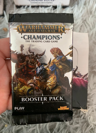 Obrázek k inzerátu: Warhammer booster pack