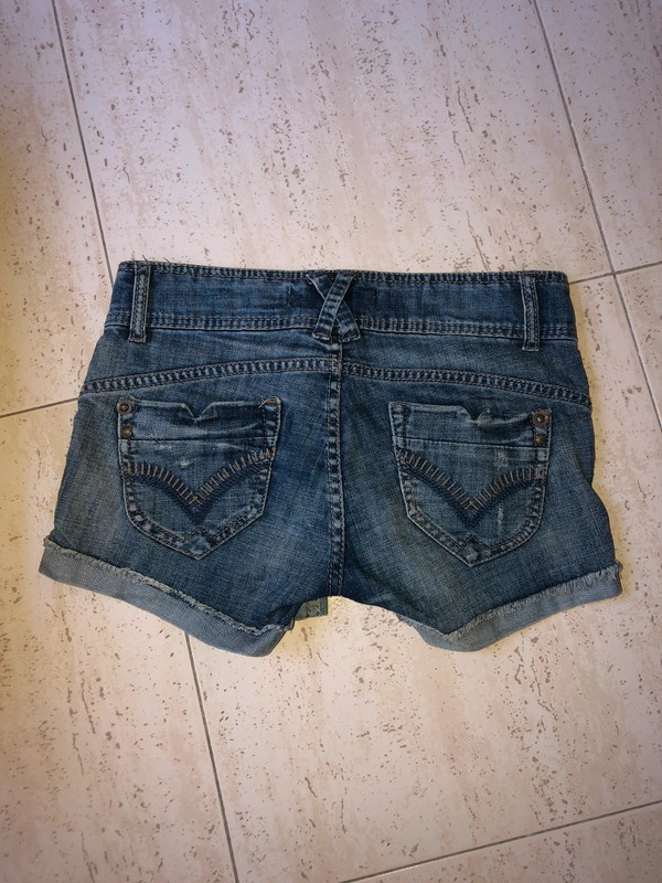 Tejanos shorts Stradivarius talla 36 2