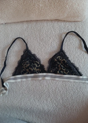 Soutien gorge Love Stories et H&M, brand: Love Stories, condition: Very good, size: 70B, €4.00, €4.90 includes Buyer Protection