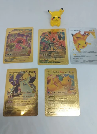 Lot numéro 1 de 5 cartes Pokémon dorées et argenté neuves en plastique, marque: Pokémon, état: Neuf sans étiquette, taille: 6 ans / 116 cm, 5,00 €, 5,95 € Protection acheteurs incluse