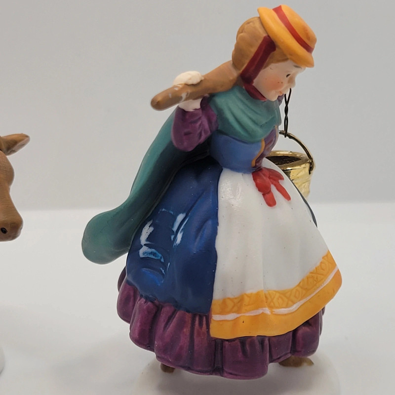 Dept 56 Twelve 12 days of Dickens 8 Eight Maids A Milking Christmas Figurines 2