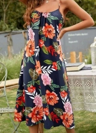 Robe été longue fluide fleurie Taille 40 neuve, marke: Boutique Parisienne, zustand: Neu, größe: L / 40 / 12, 14,00 €, 15,40 € inklusive Vinted-Käuferschutz