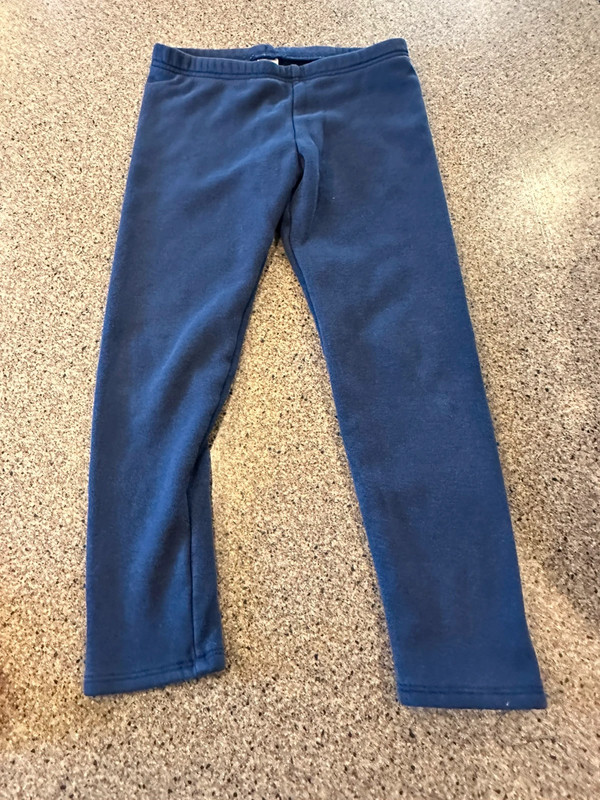 Girls size 8 Oshkosh pants 1