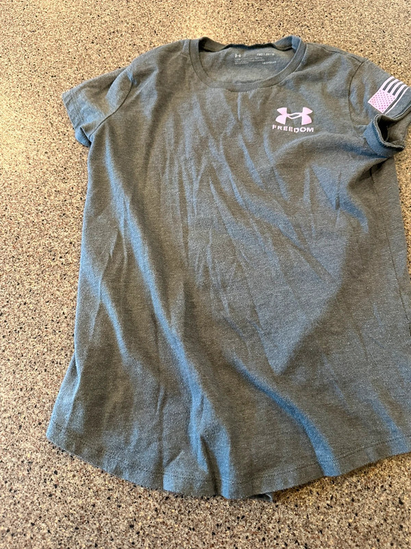 Girls ym UA shirt 1