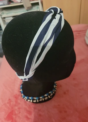 Bandeau bleu marine et blanc, brand: Accessory, condizioni: Nuovo con cartellino, €1.00, €1.75 include la Protezione acquisti