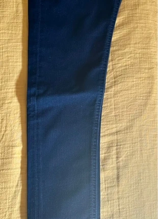 Jean Naked & Famous, marque: Naked & Famous Denim, état: Très bon état, taille: S / 36 / 8, 15,00 €, 16,45 € Protection acheteurs incluse