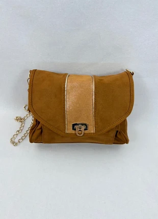 Sac bandoulière Vintage camel suédine avec chaîne dorée – 22 cm, marque: Vintage Dressing, état: Très bon état, 21,90 €, 23,70 € Protection acheteurs (Pro) incluse