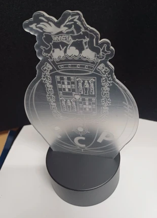 Candeeiro de cabeceira do F.C.Porto, staat: Nieuw zonder prijskaartje, € 5,00, € 5,95 inclusief Kopersbescherming