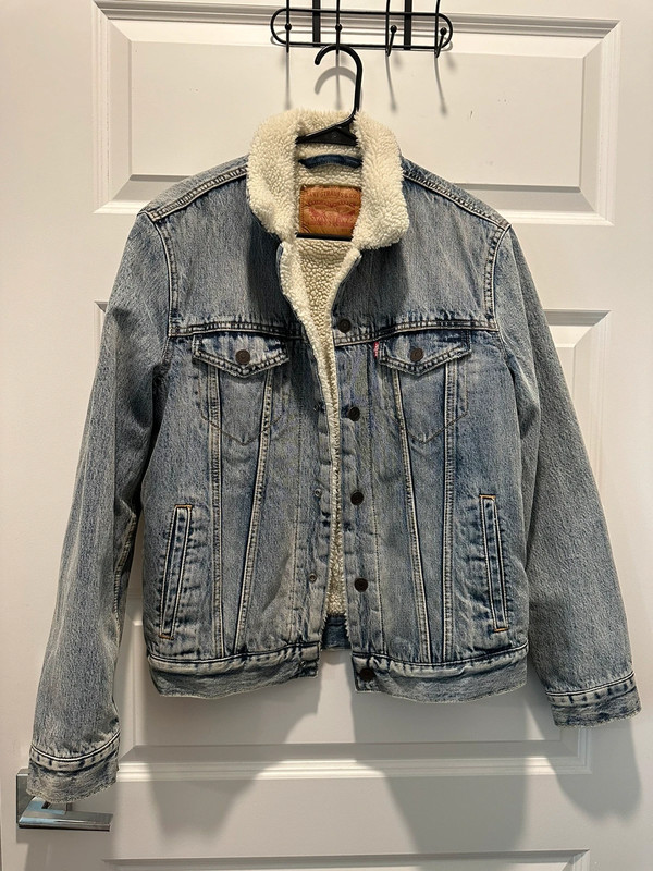 Levi’s denim jacket 1