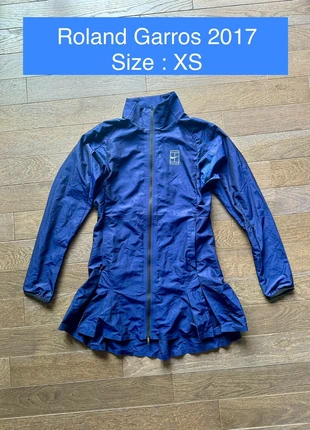 Roland Garros 2017 - robe de sport - kway - Nike - court - tennis - XS, marke: Nike, zustand: Sehr gut, größe: XS / 34 / 6, 44,99 €, 47,94 € beinhaltet Vinted-Käuferschutz Pro