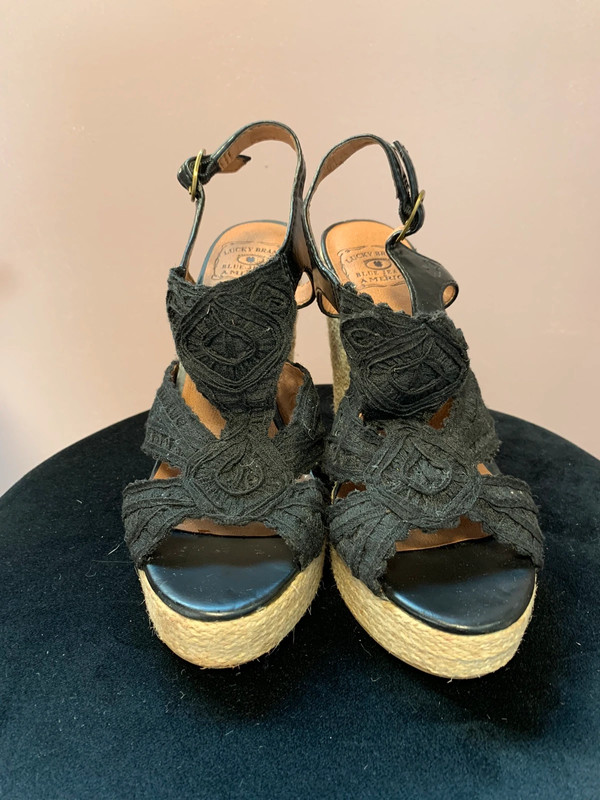 Lucky Brand black embroidered look wedge Sz 7.5 3