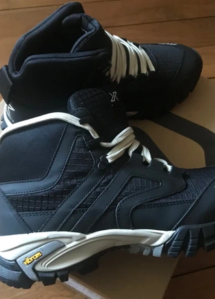 Chaussures randonnée femme Revolutionrace, marca: RevolutionRace, estado: Novo com etiquetas, tamanho: 37, €57.00, €60.55 inclui Proteção do Comprador