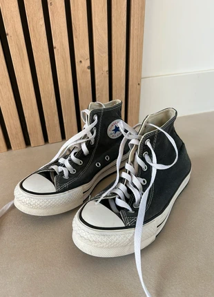 Converse noire pointure 37,5, marca: Converse, estado: Bueno, tamaño: 37.5, 10,00 €, 11,20 € Protección al comprador incluida