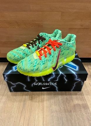 Nike JA 3 Hallowen Zombie Taille 42, brand: Nike, condizioni: Nuovo con cartellino, taglia: 42, €180.00, €189.70 include la Protezione acquisti