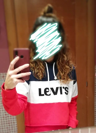 Sudadera corta color block Levi's , marca: Levi's, estado: Nuevo sin etiquetas, tamaño: XXS / 32 / 4, 20,00 €, 21,70 € Protección al comprador incluida
