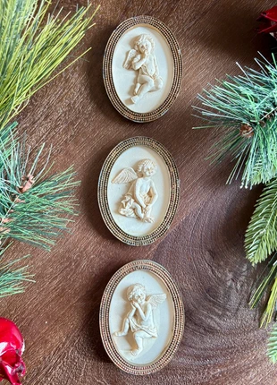 Vintage kerst engeltjes wanddecoraties | set van 3 - barok ovale lijst – brocante interieur, merk: Vintage, staat: Heel goed, € 27,99, € 30,09 inclusief Kopersbescherming