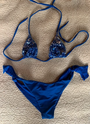 Bikini Calzedonia XS blu con paillettes, marque: Calzedonia, état: Très bon état, taille: XS / 34 / 6, 15,00 €, 16,45 € Protection acheteurs incluse