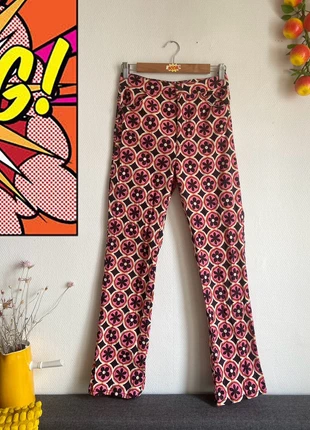 Pantalon rétro pop 97 % coton Pull&Bear T. M, marca: Vintage Boutique, estado: Bom, tamanho: M / 38 / 10, €5.00, €5.95 inclui Proteção do Comprador Pro