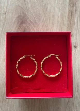 Jolies créoles torsadées plaqué or, marque: Fantaisie, état: Neuf sans étiquette, 8,00 €, 9,10 € Protection acheteurs incluse