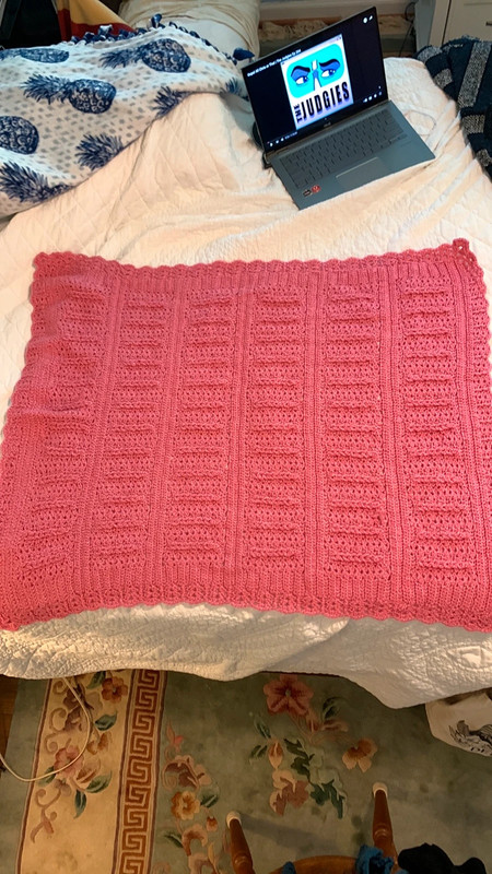 Handmade Vintage Pretty Pink Hand Knit Baby Blanket 1