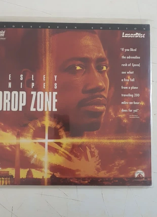 ld us ntsc Drop Zone laserdisc, estado: Bueno, 5,00 €, 5,95 € Protección al comprador incluida