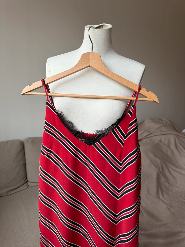 Magnifique robe Mango S/36 - photo numéro 2