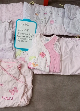 Lot / ensemble de lit gigoteuses et tours de lit, merk: Absorba, staat: Heel goed, maat: Pasgeborene, 44 cm, € 10,00, € 11,20 inclusief Kopersbescherming