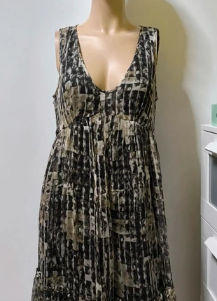 beautiful silk dress from Zara, size L, condizioni: Ottime, taglia: L / IT 44 / EU 40, €7.00, €8.05 include la Protezione acquisti