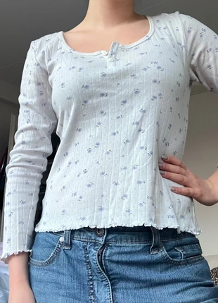 Cute bloemetjes shirt, marca: Clockhouse, estado: Muito bom, tamanho: M / 38 / 10, €4.00, €4.90 inclui Proteção do Comprador