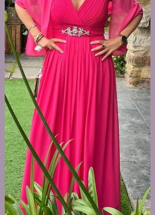 👗 Vestido largo elegante fucsia – Talla S/M 👗, marque: La Boutique, état: Très bon état, taille: S / 36 / 8, 48,00 €, 51,10 € Protection acheteurs incluse