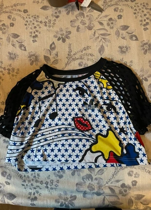 T shirt Adidas, brand: adidas, condizioni: Buone, taglia: XS / IT 38 / EU 34, €3.00, €3.85 include la Protezione acquisti