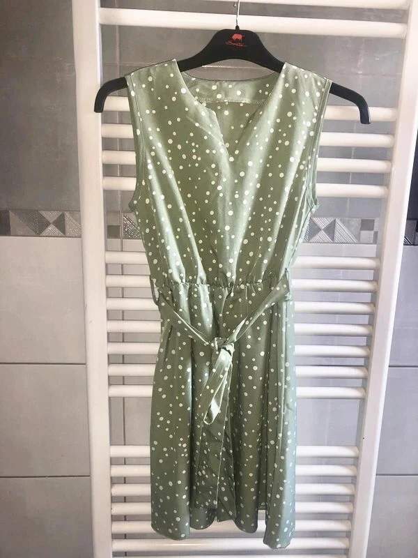 Robe Shein taille XS en tbe à 7 euros 1