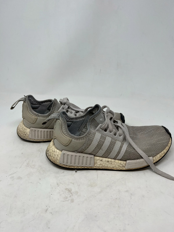 Nmd r1 men's grey and white online