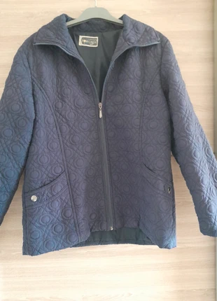 Veste matelassée Pom'Cajou T38 (M), marca: Pom'cajou, estado: Nuevo sin etiquetas, tamaño: M / 38 / 10, 5,00 €, 5,95 € Protección al comprador incluida