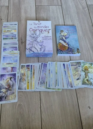 Le Tarot des Mondes Oniriques coffret complet livre + jeu Stéphanie Pui-Mun Law, marke: sansnom., zustand: Gut, 15,90 €, 17,40 € inklusive Vinted-Käuferschutz