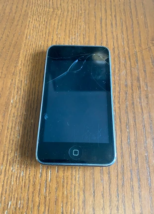 Apple iPod Touch (3rd Gen) 8GB Classic Model, brand: Apple, condition: Satisfactory, £5.00, £5.95 includes Buyer Protection