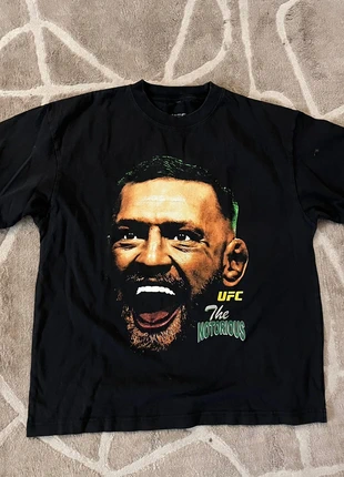 Conor Mcgregor graphic T-shirt size L, brand: Fashion, condizioni: Nuovo senza cartellino, taglia: L, €35.00, €37.45 include la Protezione acquisti