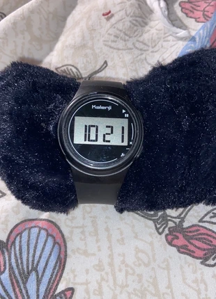 Montre kalendji, marque: Decathlon, état: Neuf sans étiquette, 7,00 €, 8,05 € Protection acheteurs incluse