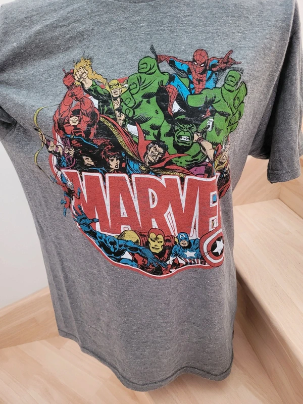 T-shirt homme neuf Marvel taille M - photo numéro 3