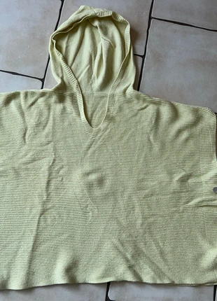 Poncho à capuche, état: Très bon état, taille: Taille unique, 6,00 €, 7,00 € Protection acheteurs incluse