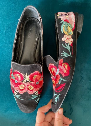 Mocassins en daim brodés, marca: Next, estado: Muy bueno, tamaño: 41, 4,50 €, 5,43 € Protección al comprador incluida