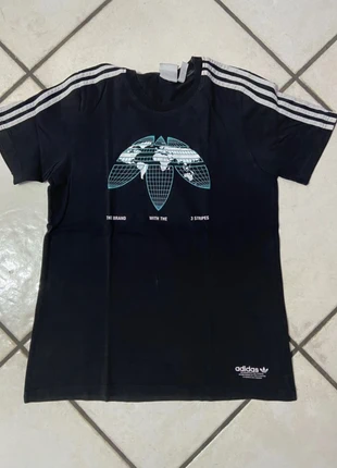adidas old collection t shirt medium sleeved unisex oversize sporty clothing, marca: adidas, estado: Muito bom, tamanho: M, €8.00, €9.10 inclui Proteção do Comprador